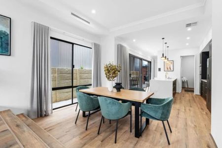 Fully Furnished & Move in Ready - Photo 5