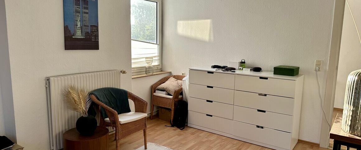Gemütliche 1,5 Zimmer DG-Wohnung, mit EBK und Keller in Altbremerhaus - mitten in Schwachhausen/Gete - Foto 1