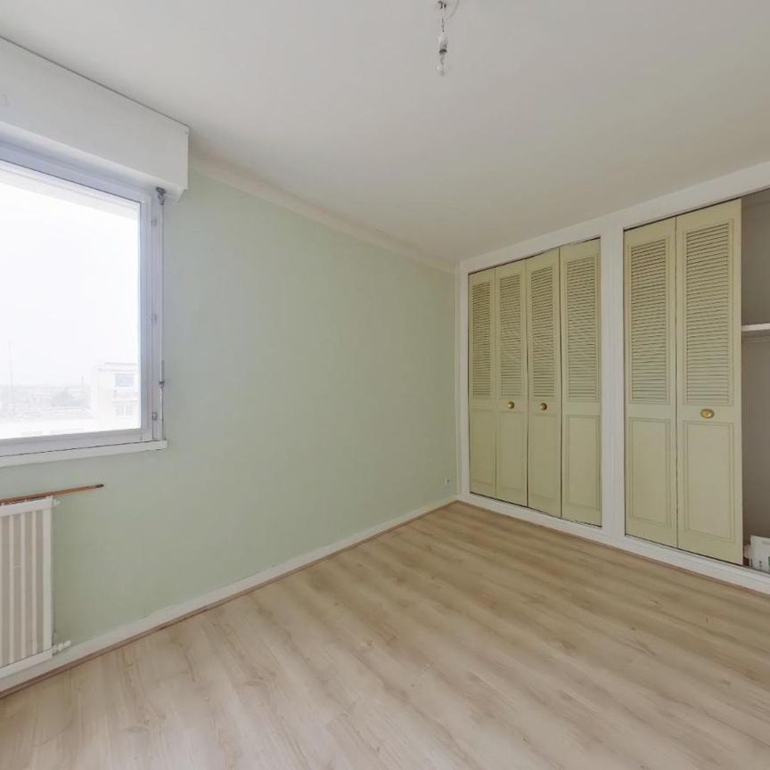 Location Appartement 3 pièces 63m² CHATELLERAULT 86100 - Photo 1