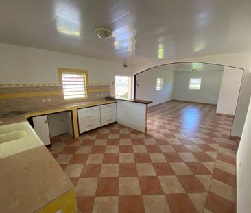 Location Maison 4 pièces 138m² MATOURY 97351 - Photo 1