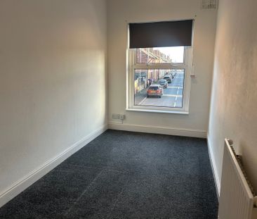 Edward Road - Photo 6