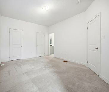 For Lease - 109 Fruitvale Circle, Brampton, Ontario - Photo 2