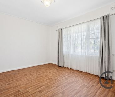 Renovated Spacious Two Bedroom Home - Photo 2