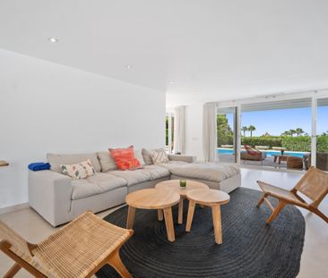 Detached Villa · El Paraiso - Photo 6