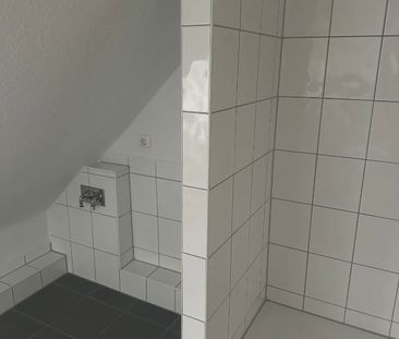 Kleine gemütliche Dachgeschosswohnung im Tribseer! - Photo 3