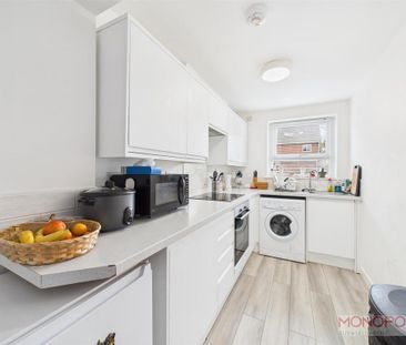 2 bedroom terraced house to rent - Photo 3