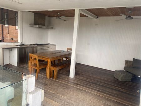 South Coogee - Photo 4