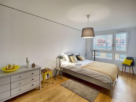 SPACIEUX APPARTEMENT DE 4.5 PIECES PROCHE DE TOUTES LES COMMODITES - Photo 5