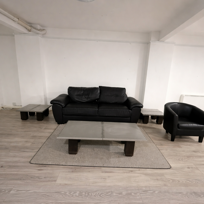 1 bedroom in a flat share to rent - Photo 1