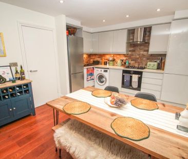 2 bedroom flat to rent - Photo 3