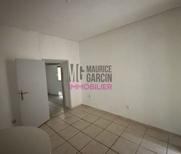 Appartement à louer, 2 pièces - Courthézon 84350 - Photo 2