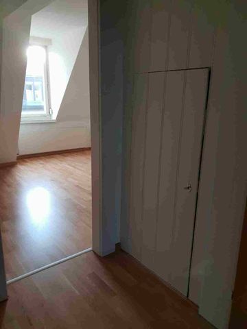 Altbauwohnung mit Flair mitten in der Stadt! - Photo 2