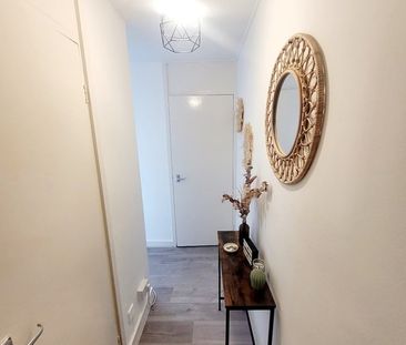 1 Bed Flat, Westbourne Park Road, W2 - Photo 2
