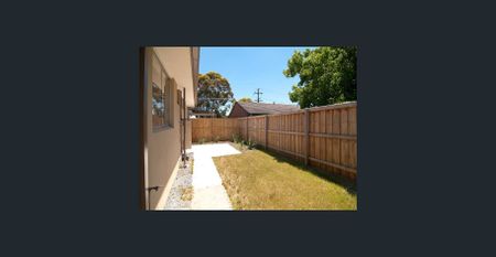 2 BEDROOM UNIT COMBINING COMFORT & CONVENIENCE! - Photo 4