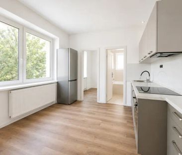 Pronájem kompletně zrekonstruovaného bytu 3+1, cca 73 m - Фото 2