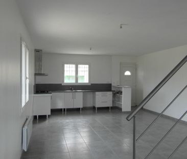 A louer à Théziers Appartement 4 pièces 95 M² + cave de 5 M², - Photo 2