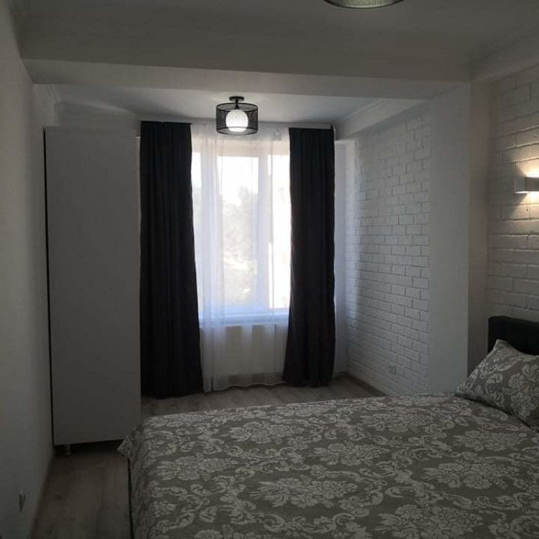 Garsonieră de închiriat în Bucureștii Noi - Photo 1