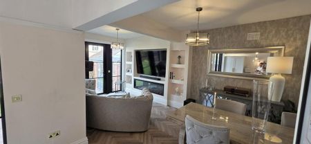 5 bedroom semi-detached house to rent - Photo 5