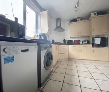 3 bedroom house to rent Bransford Road, St. John's, WR2 - Photo 6