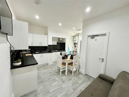 1 bed house share to rent in Berry Street, Burnley, BB11 - Photo 5
