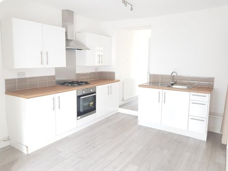 Oxford Street, Pontycymer, BRIDGEND - Photo 4