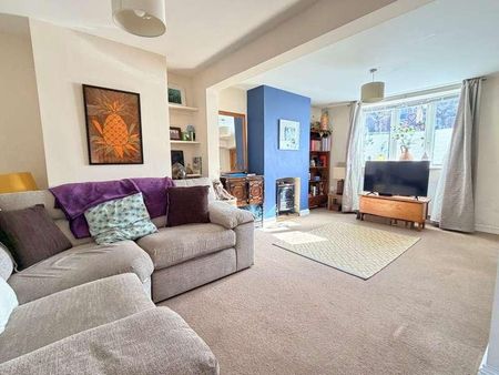 Tring Road, Wendover, HP22 - Photo 4