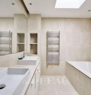 Appartement • Cambronne-Garibaldi - Photo 3