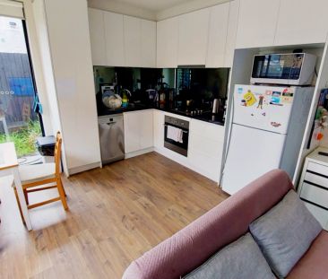 265 Grange Road, Melbourne - Photo 2