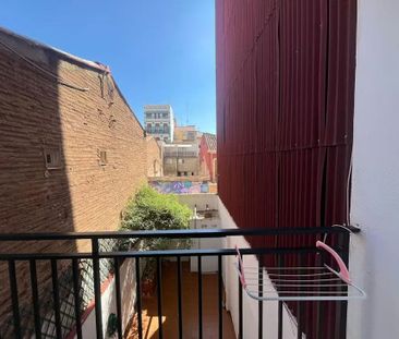 Carrer de Josep Benlliure, Valencia, Valencian Community 46011 - Photo 5