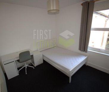 4 bedroom terraced house to rent - Photo 6