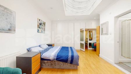 Mews House - Photo 4