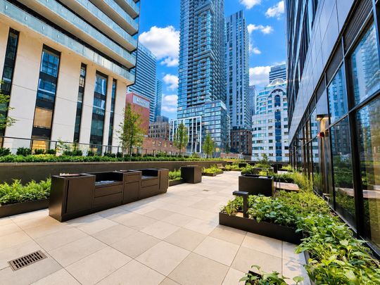 For Lease - 400 King Street Unit# 1612, Toronto, Ontario - Photo 1