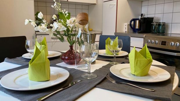 Adrienne #1 - Foto 1