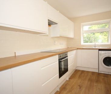 Davos Close, Woking - Photo 6