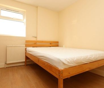 Room in a Shared Flat, Roman Road, E3 - Photo 6
