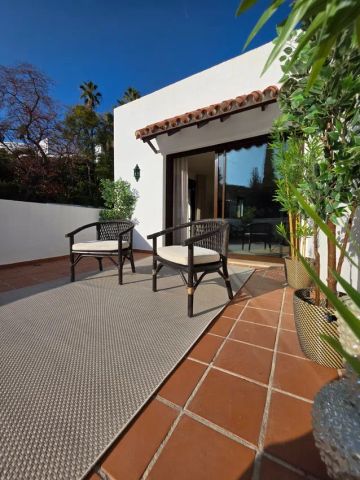 Alquiler de piso en Bulevar Príncipe Alfonso de Hohenlohe - Photo 3