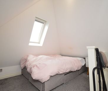 1 Bed Flat, Stradbroke Grove, IG5 - Photo 5