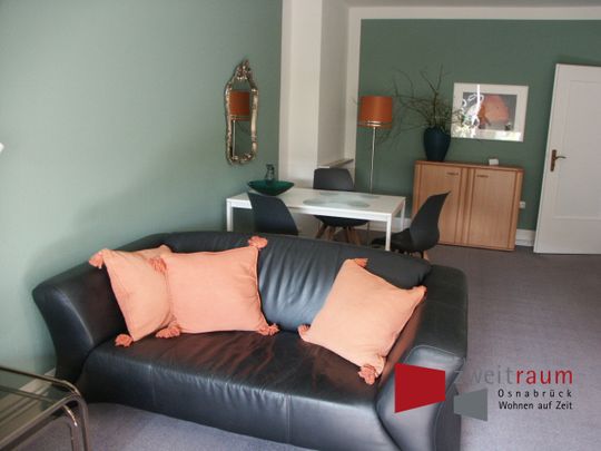 Wüste, ausgefallene 2 Zimmer Wohnung mit Balkon. - Foto 1