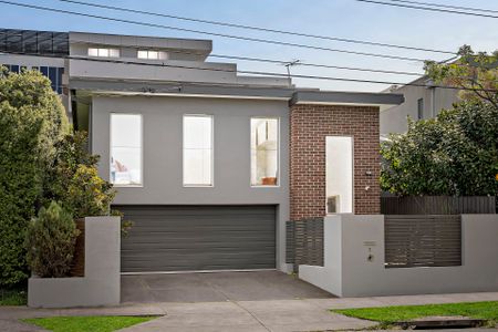 1 Elizabeth Street, Malvern. - Photo 3