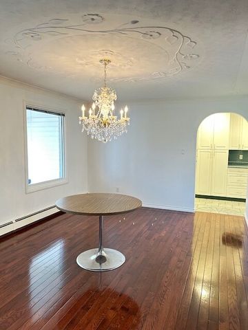 Executive Red Deer (4) Bedroom Family Home – Anders Park - Photo 5