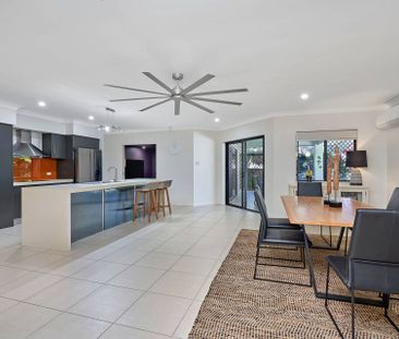30 Regent Avenue, Redlynch - Photo 1