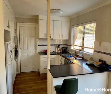 Perfectly positioned and easily maintained - Photo 4