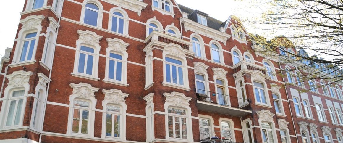 Mitten in der City! - Tolle 2- Zimmer Wohnung mit Balkon und Wohnküche, 3. OG. links, Deb-Nr. 40107 - Foto 1