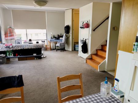 3 bed 3 bath*1005 - Photo 4