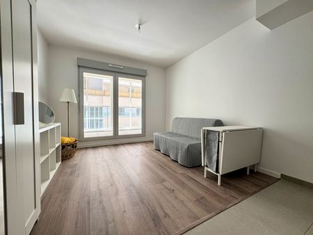 Studio meublé avec terrasse - Photo 3
