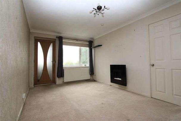 Santa Monica Grove, Bradford, BD10 - Photo 1