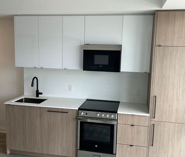 For Lease - 2369 Danforth Avenue Unit# 407, Toronto, Ontario - Photo 3