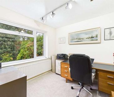 Robin Lane, Sandhurst, Berkshire, GU47 - Photo 6