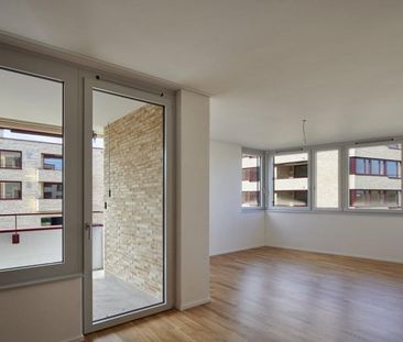 Living in a vibrant neighborhood - Foto 2