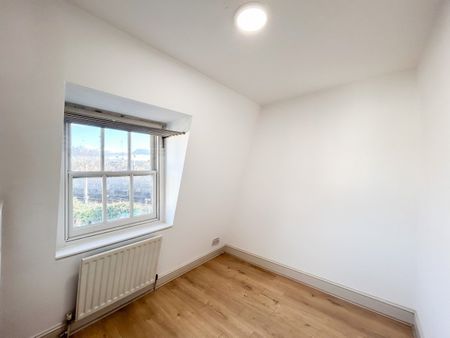 1 Bed Flat, Camden Road, NW1 - Photo 3